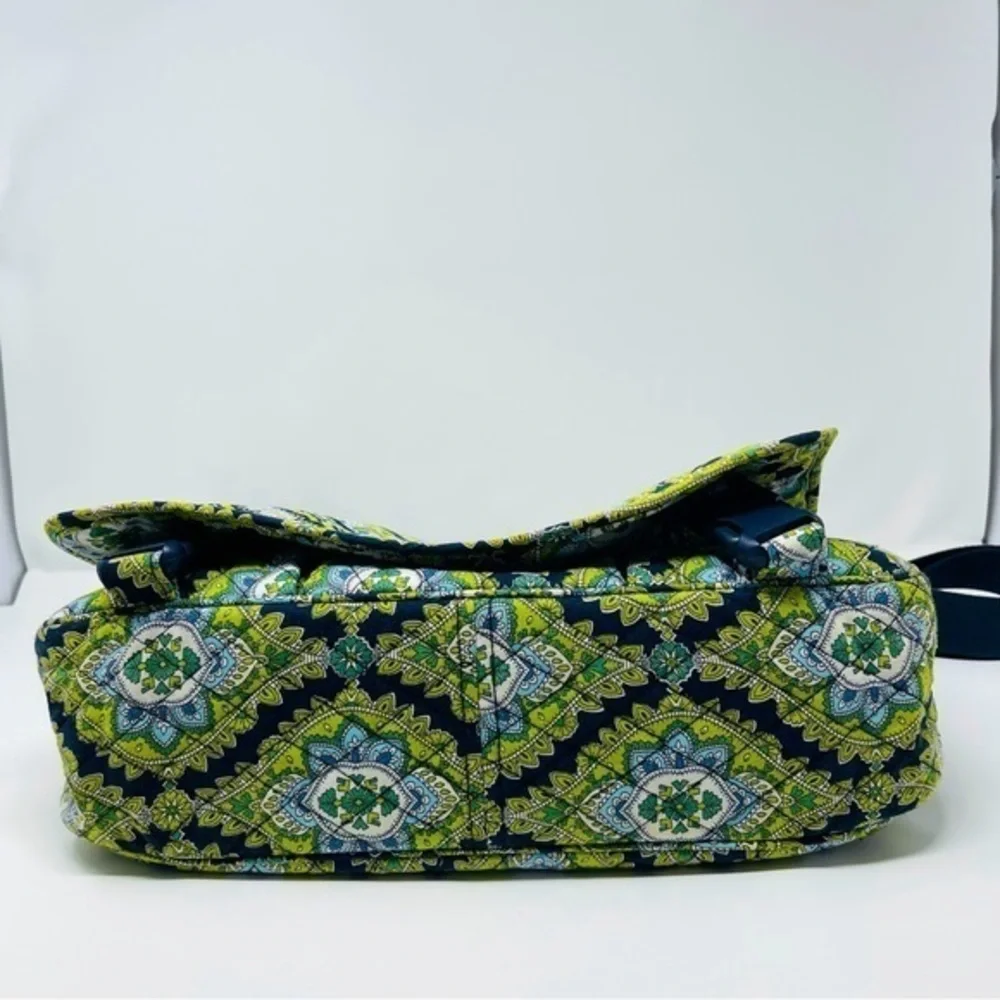 Vera Bradley Laptop Large Messenger Adjustable Wide‎ Strap Greens Blues White - Picture 3 of 14